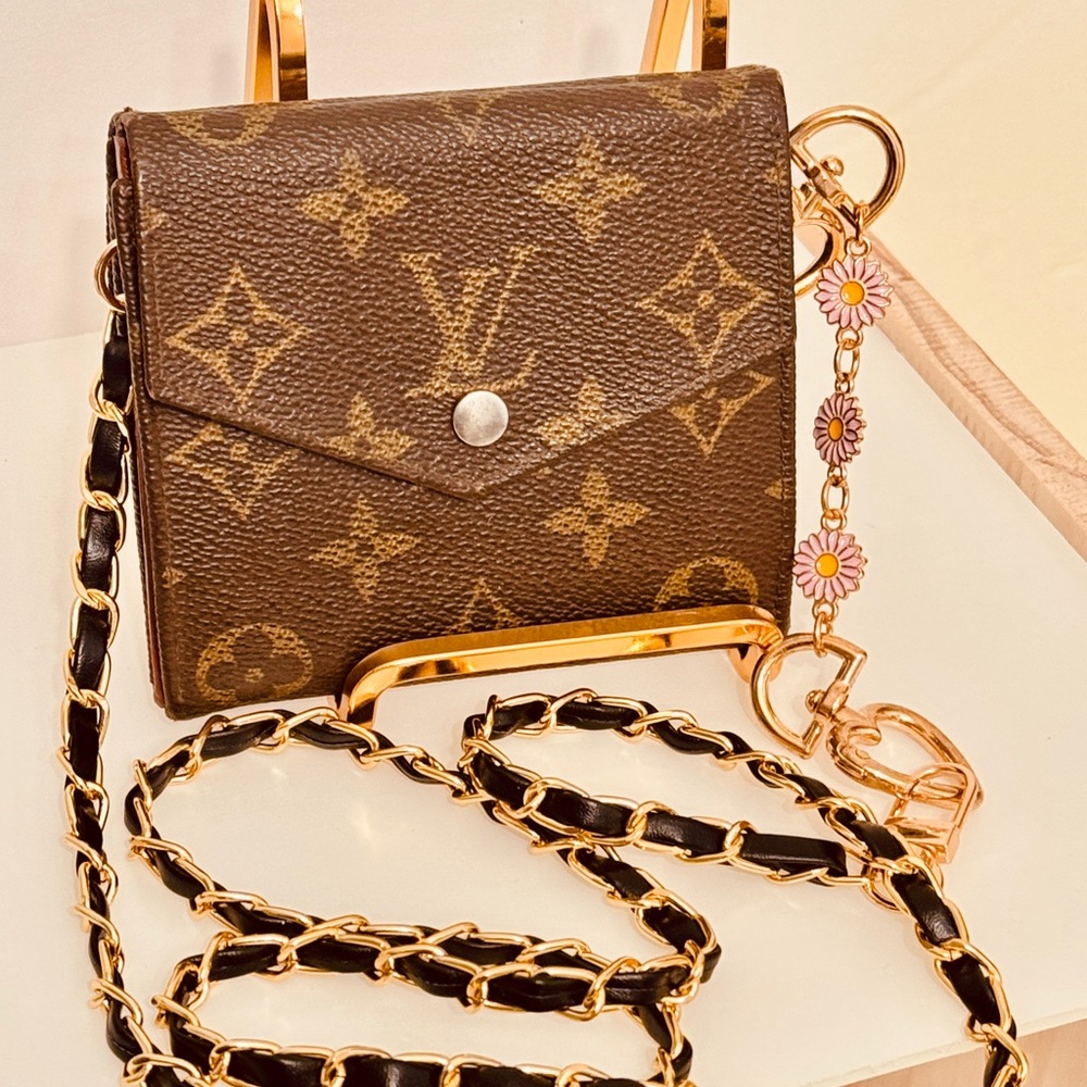 Louis Vuitton Elise Monogram Bifold Compact wallet - Picture 14 of 16